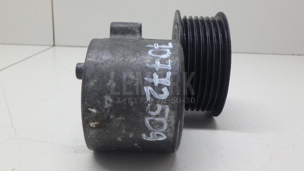 Ролик руч.ремня с кронштейном