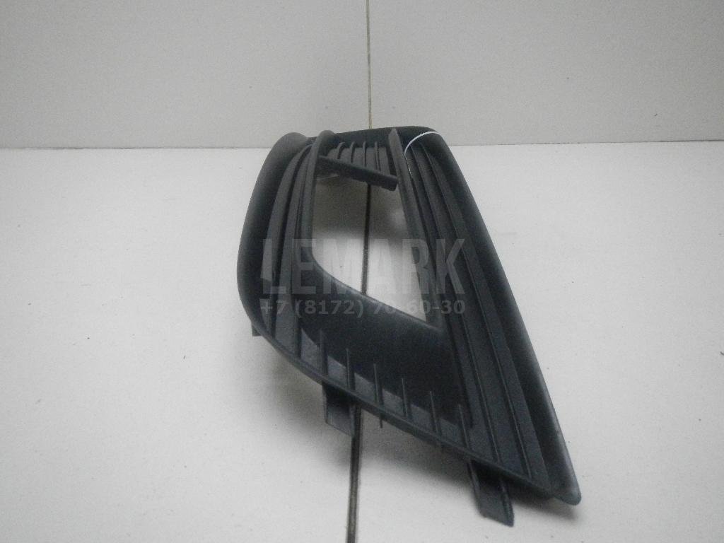 Решетка в бампер правая