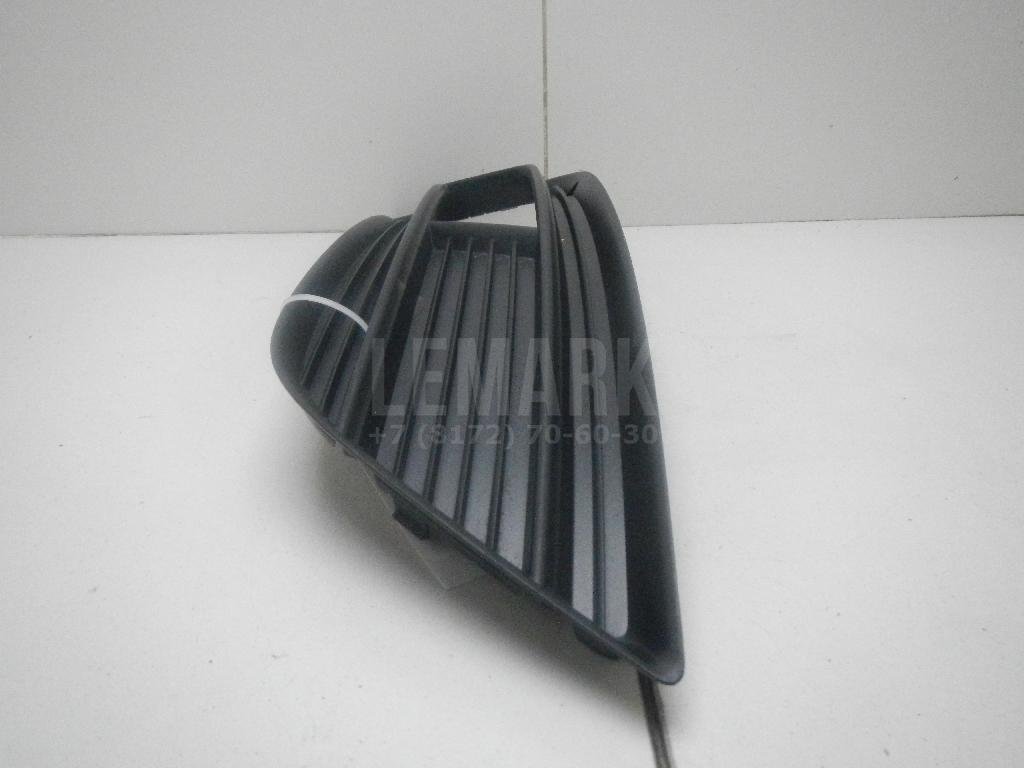 Решетка в бампер правая