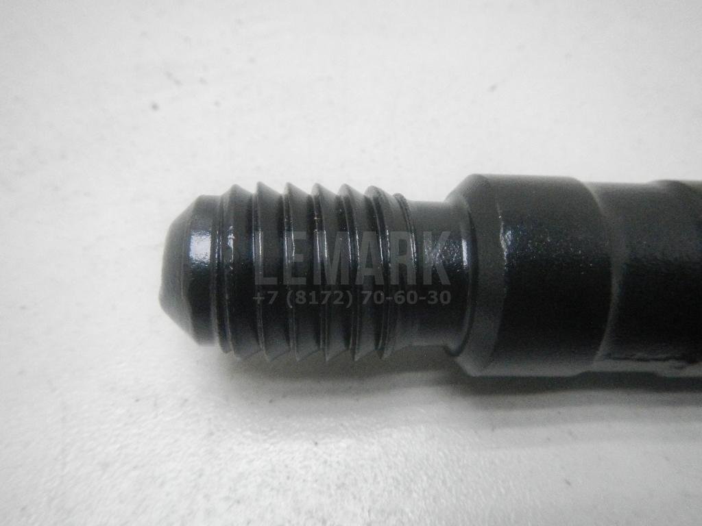 Крюк буксировочный