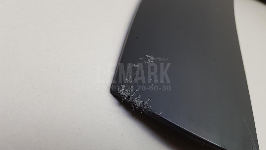 Накладка переднего крыла правого