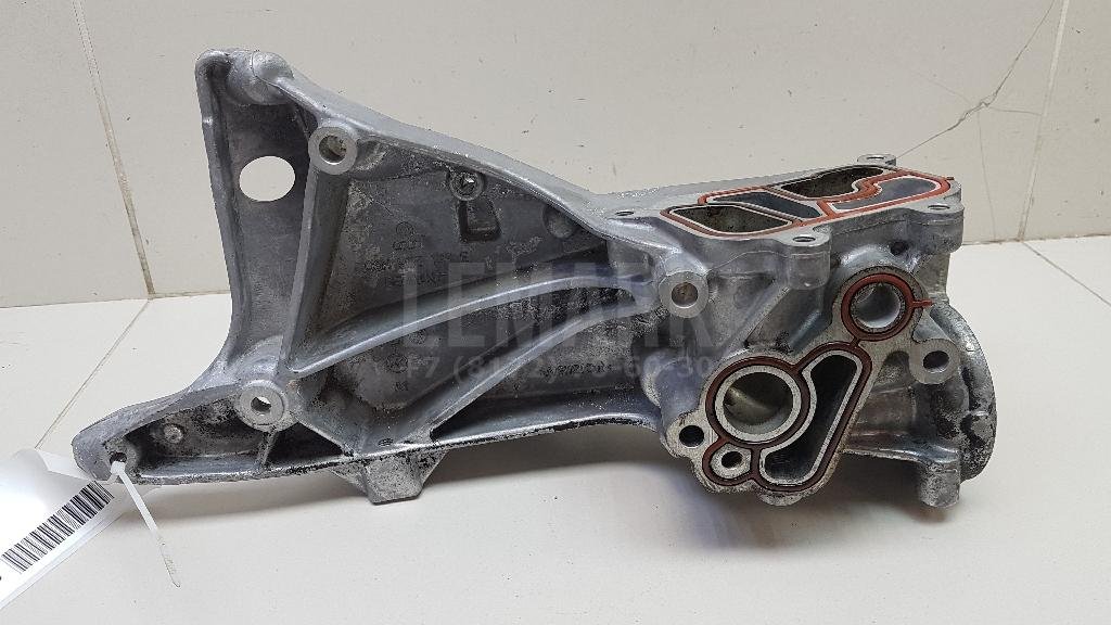 Кронштейн генератора