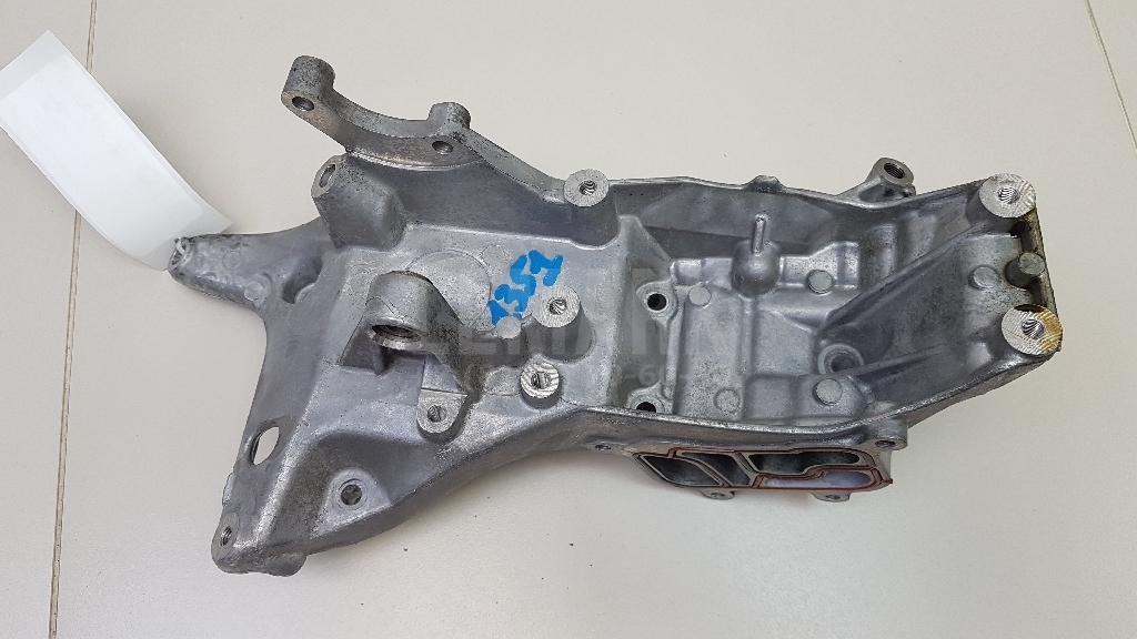 Кронштейн генератора