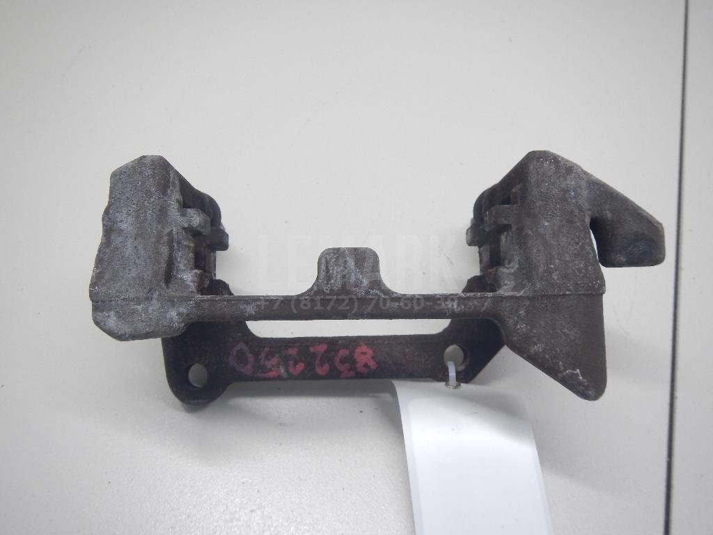 Скоба суппорта заднего правого