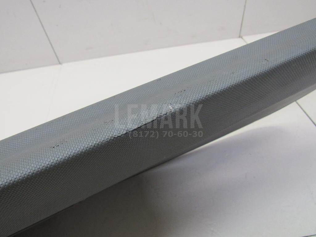 Шторка багажника