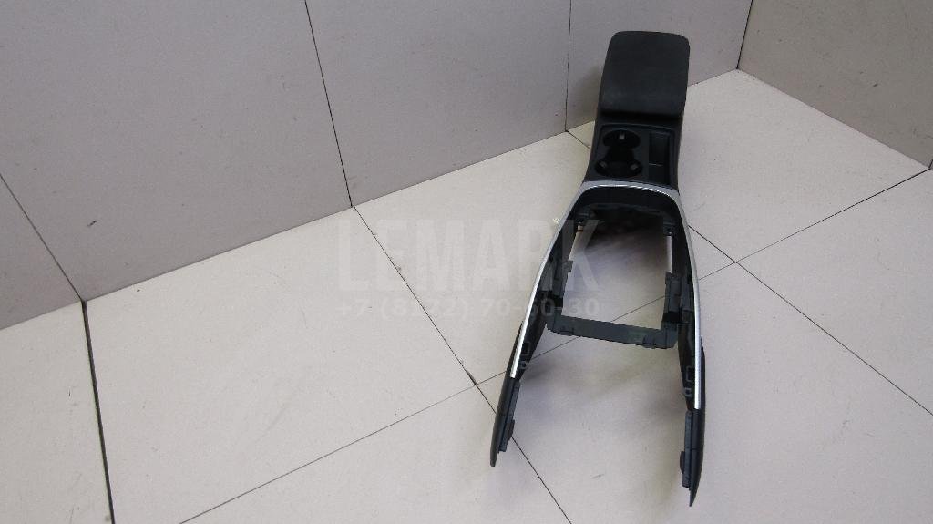 Подлокотник