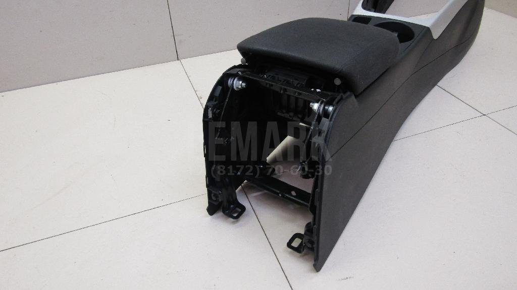 Подлокотник