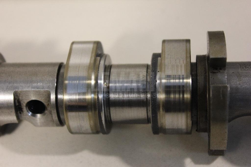 Распредвал выпускной