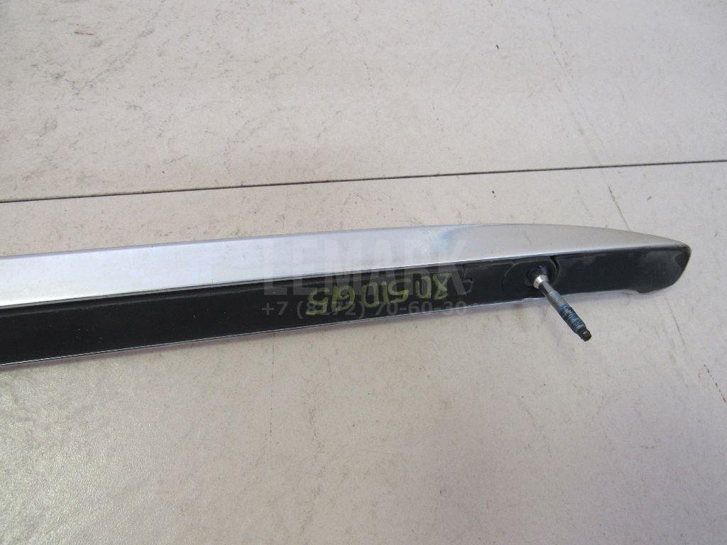 Рейлинг правый (планка на крышу)