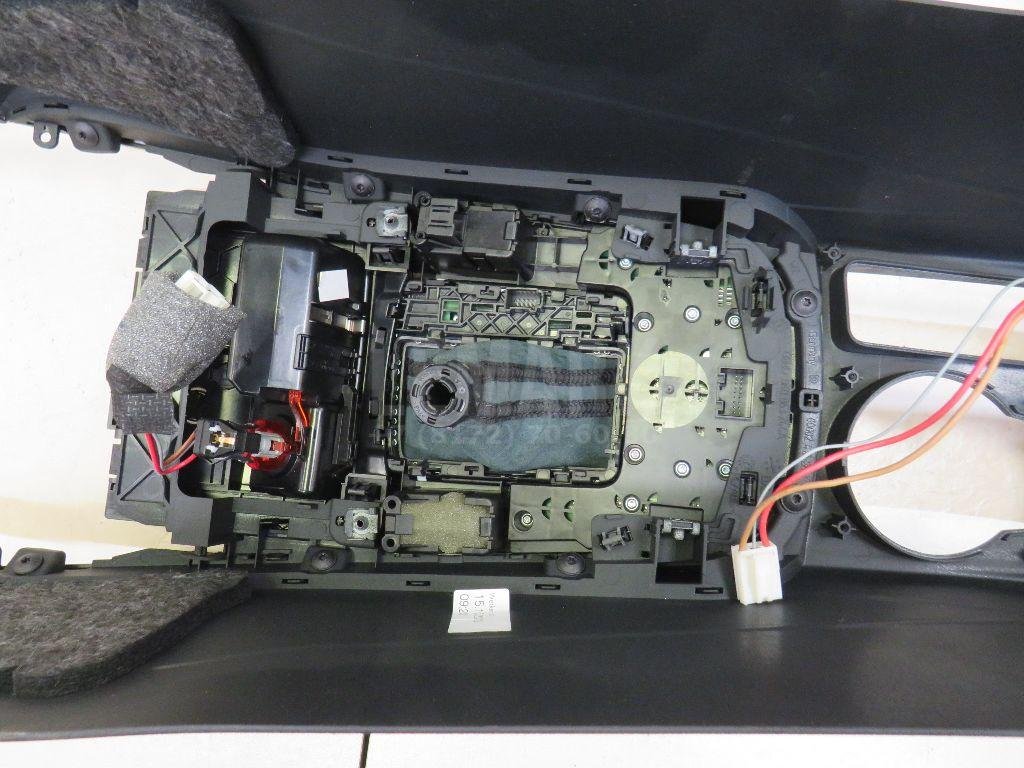 Подлокотник