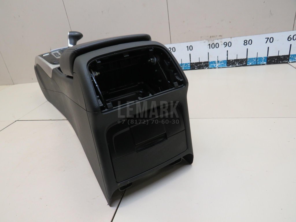 Подлокотник