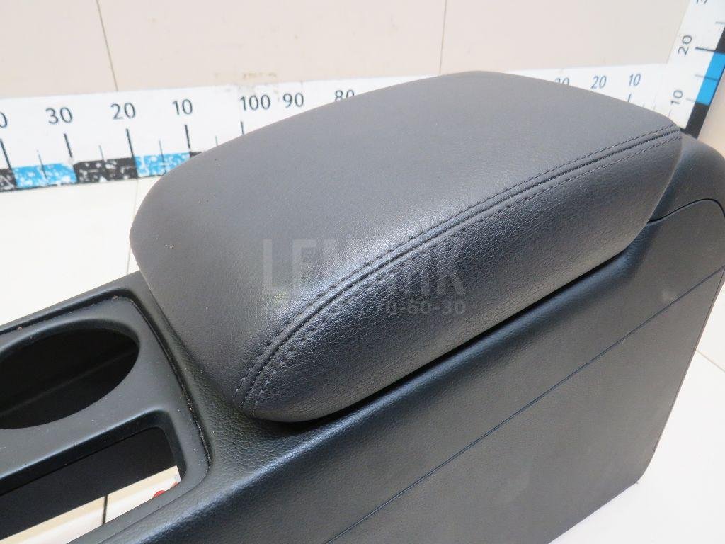 Подлокотник