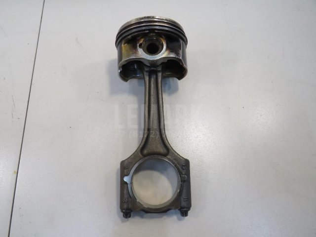 Поршень с шатуном