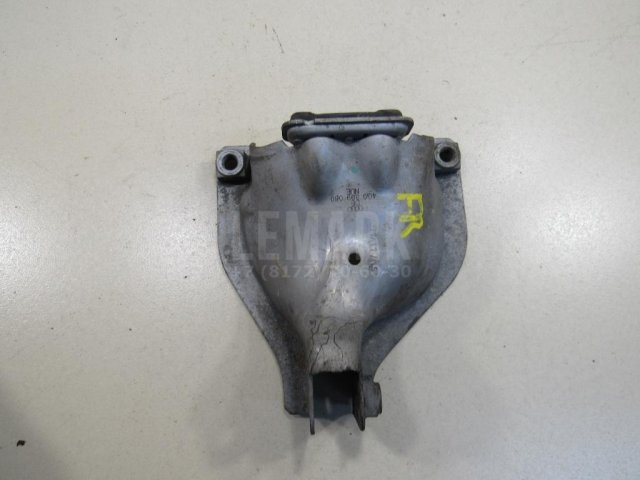 Кронштейн опоры двигателя