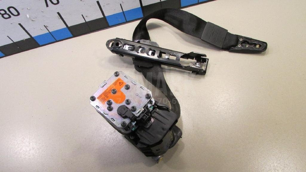 Ремень безопасности с пиропатроном