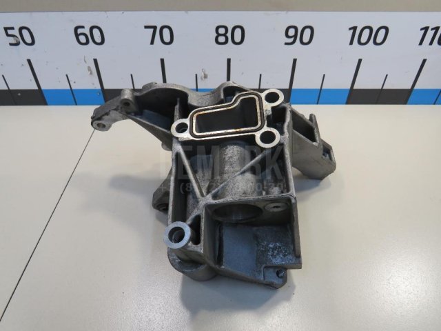 Кронштейн гидроусилителя