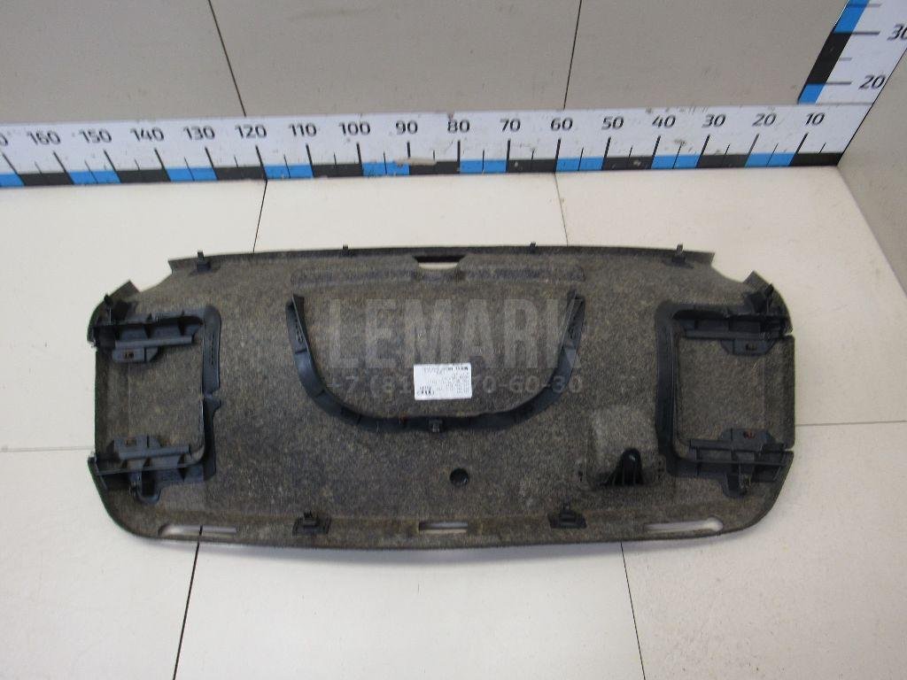 Обшивка крышки багажника