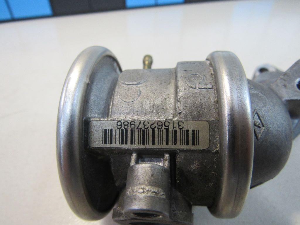 Клапан рециркуляции выхлопных газов