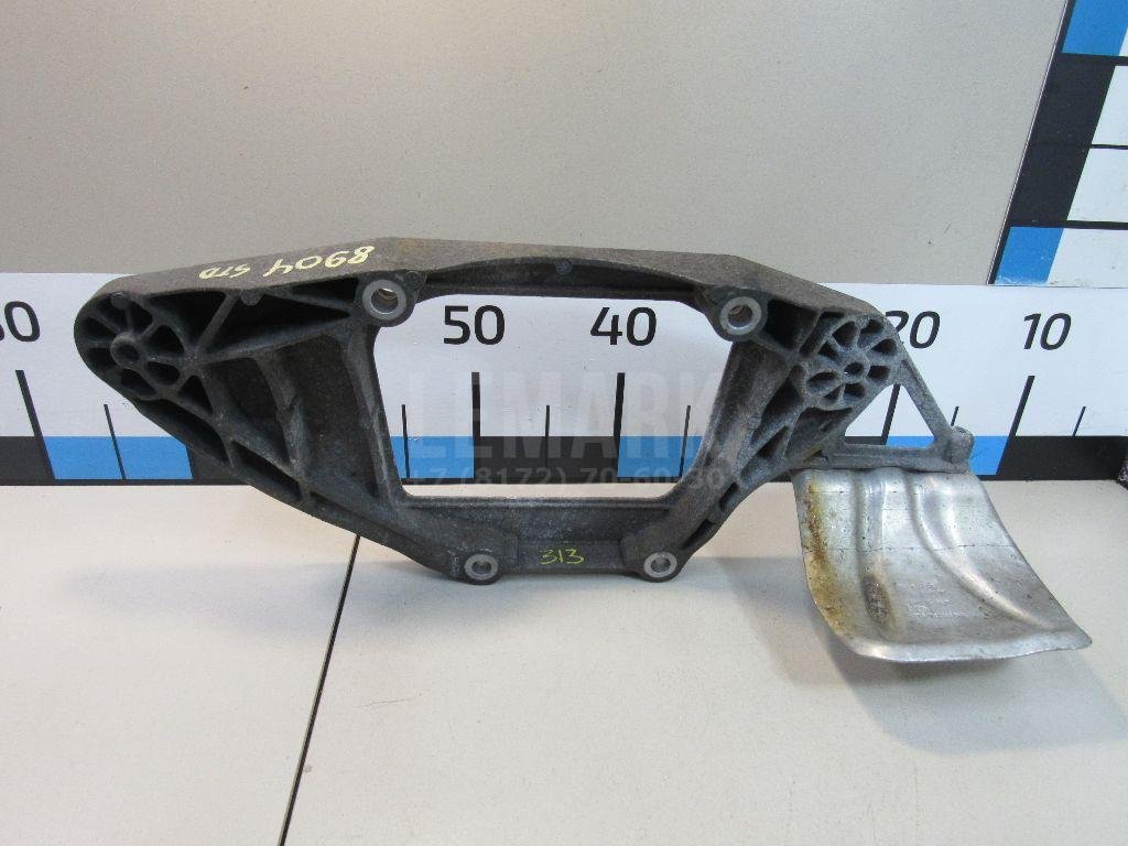 Кронштейн редуктора