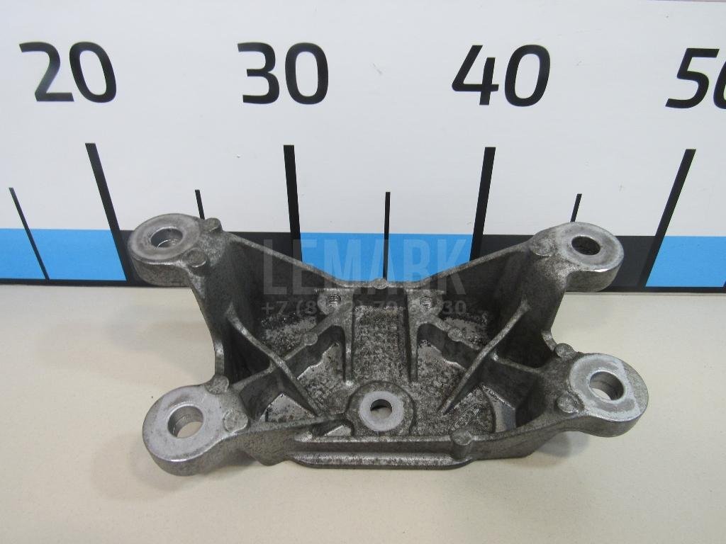 Кронштейн КПП для  Audi 80/90 [B4] 1991-1995