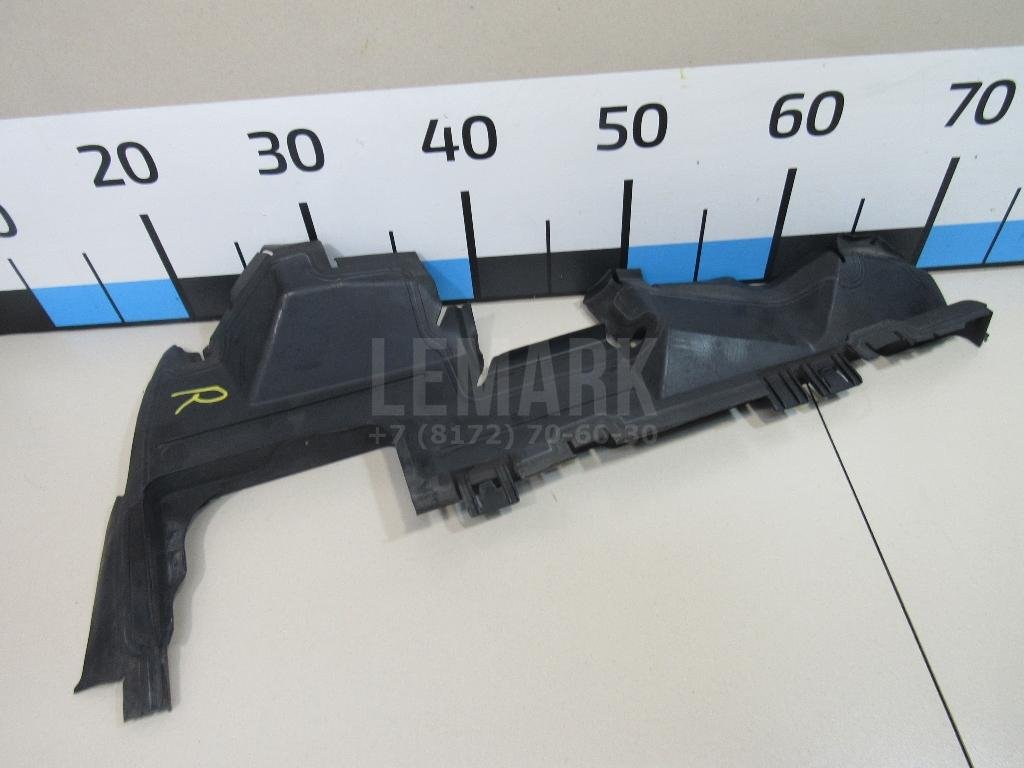 Воздуховод радиатора правый