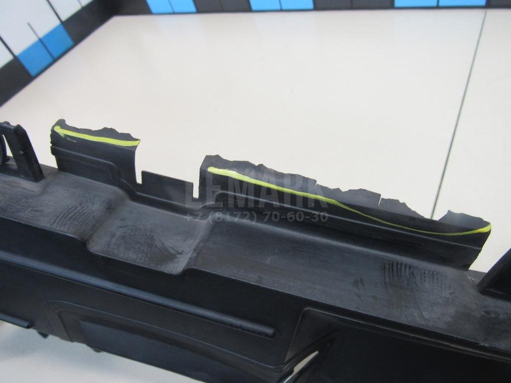 Воздуховод радиатора правый