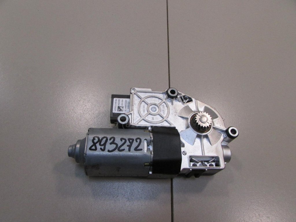 Моторчик люка для  Audi A3 [8P1] 2003-2013