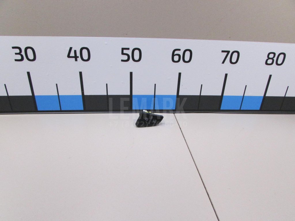 Кнопка центрального замка