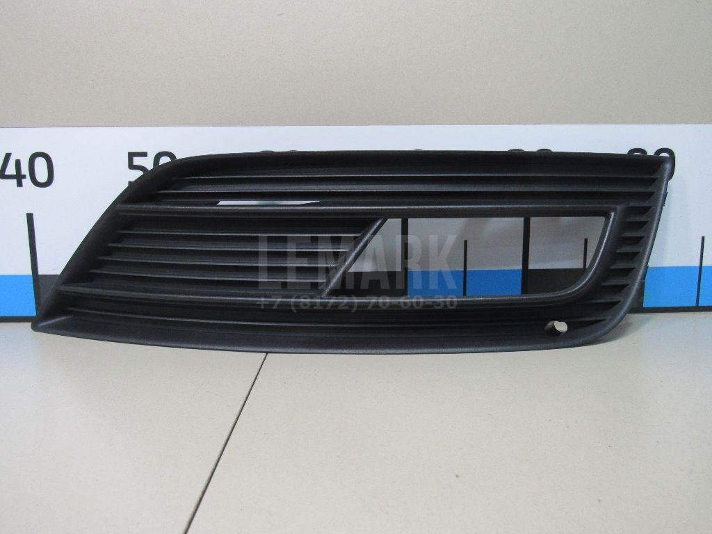 Решетка в бампер правая