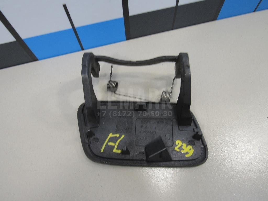 Крышка форсунки омывателя