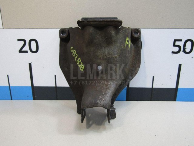 Кронштейн опоры двигателя