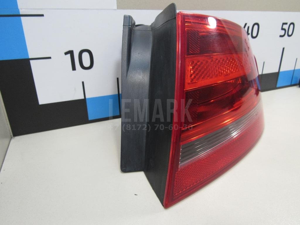 Фонарь задний наружный правый