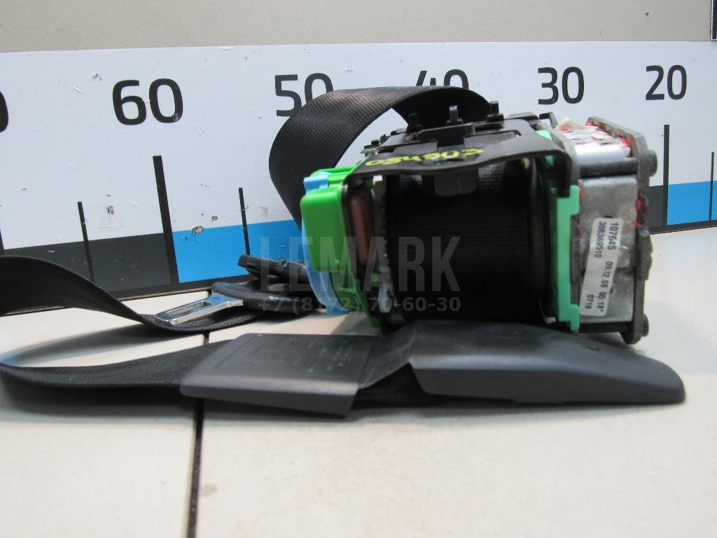 Ремень безопасности с пиропатроном