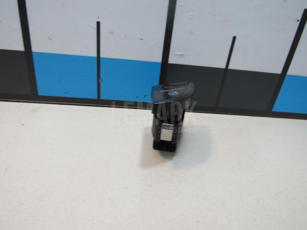 Кнопка центрального замка