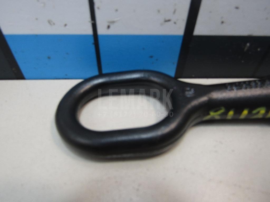 Крюк буксировочный