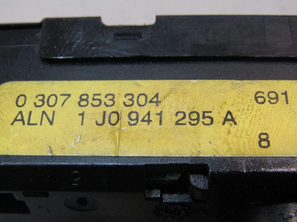 Моторчик корректора фары