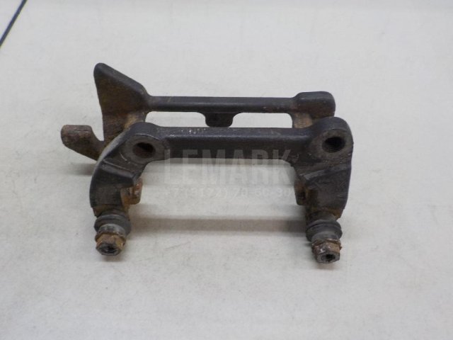 Скоба суппорта заднего левого