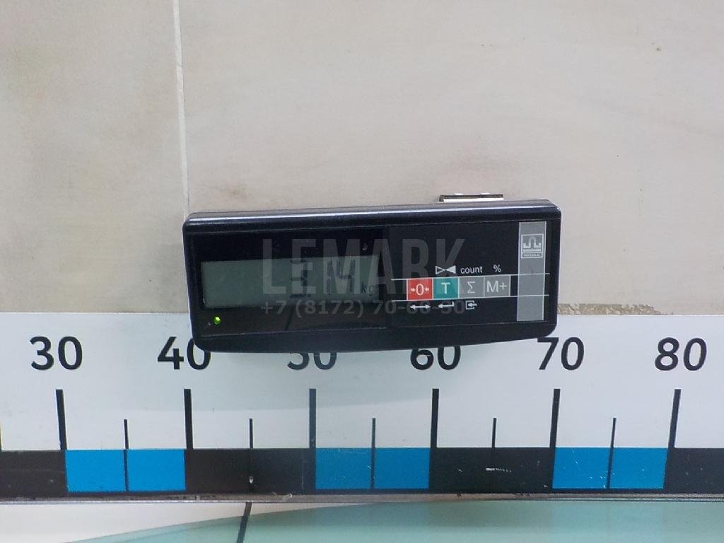 Стекло двери передней левой