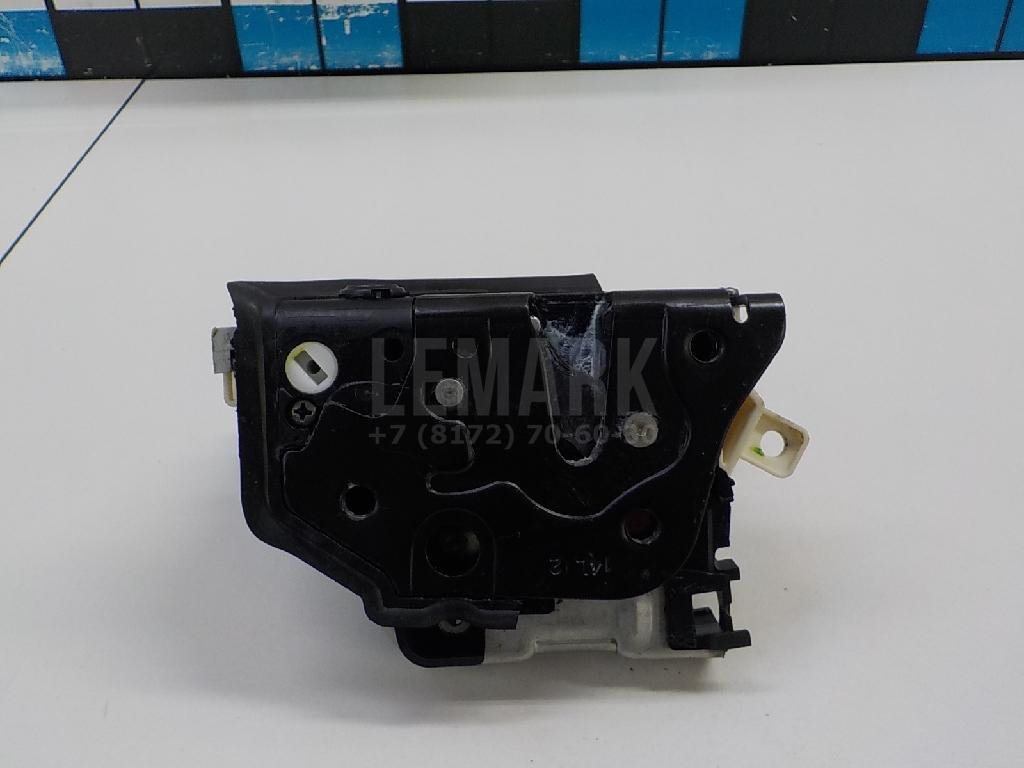 Замок двери задней левой