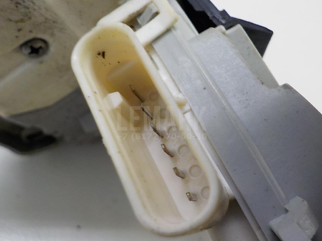 Замок двери задней левой