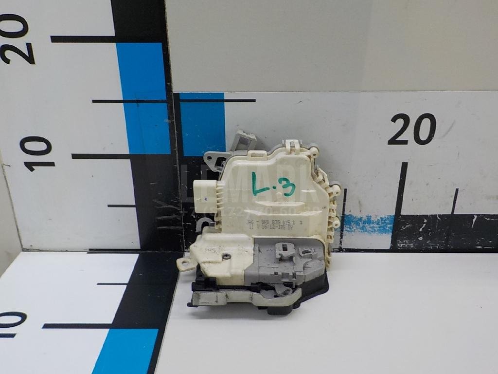 Замок двери задней левой