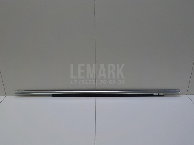 Накладка стекла переднего левого