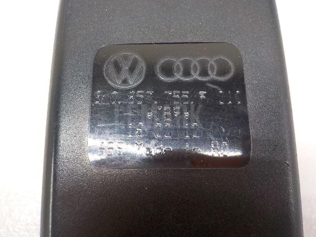 Ответная часть ремня безопасности