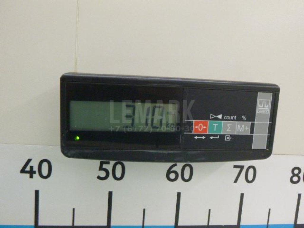 Стекло двери передней правой