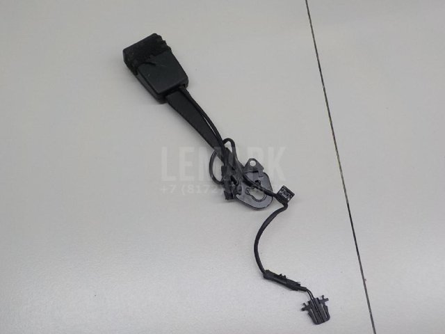 Ответная часть ремня безопасности