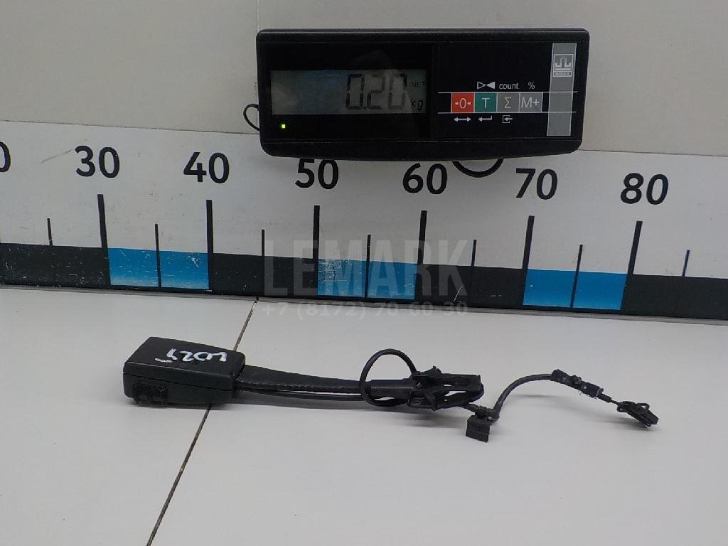 Ответная часть ремня безопасности