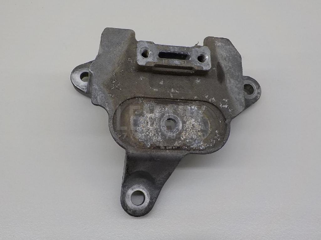 Кронштейн КПП для  Audi A4 [B9] 2015