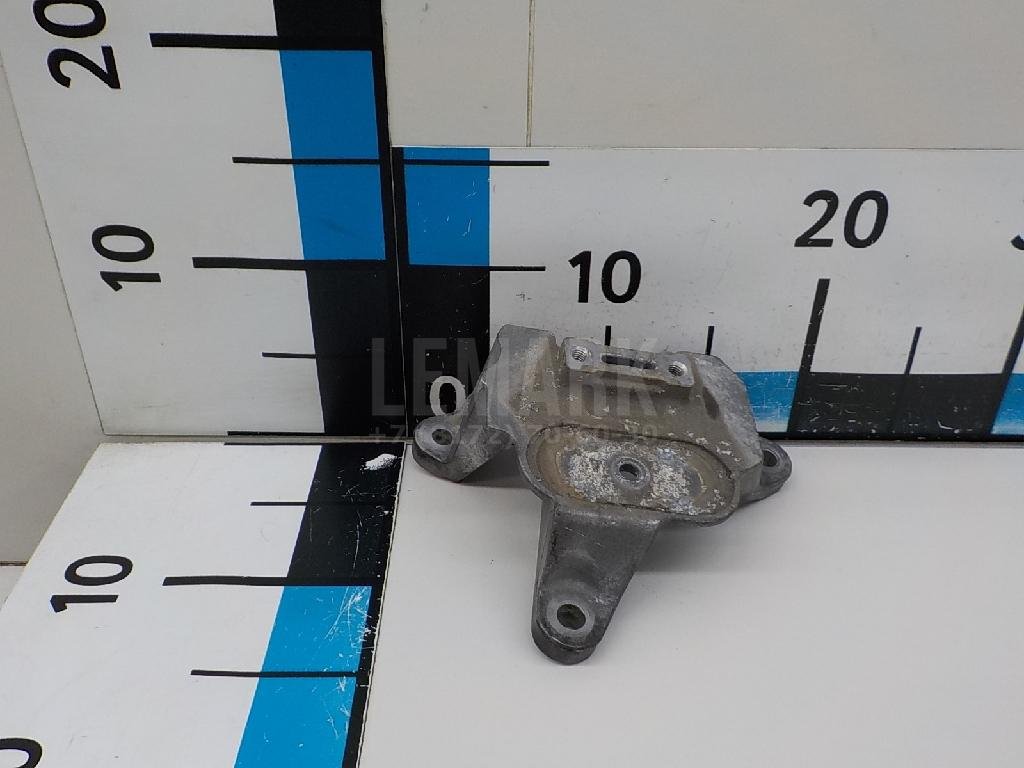 Кронштейн КПП для  Audi A4 [B9] 2015