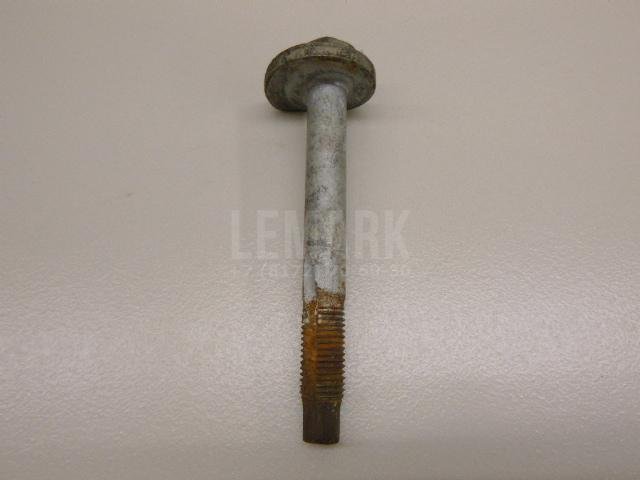 Болт развала задних колес