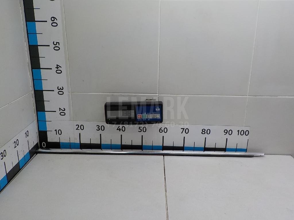 Накладка стекла переднего левого